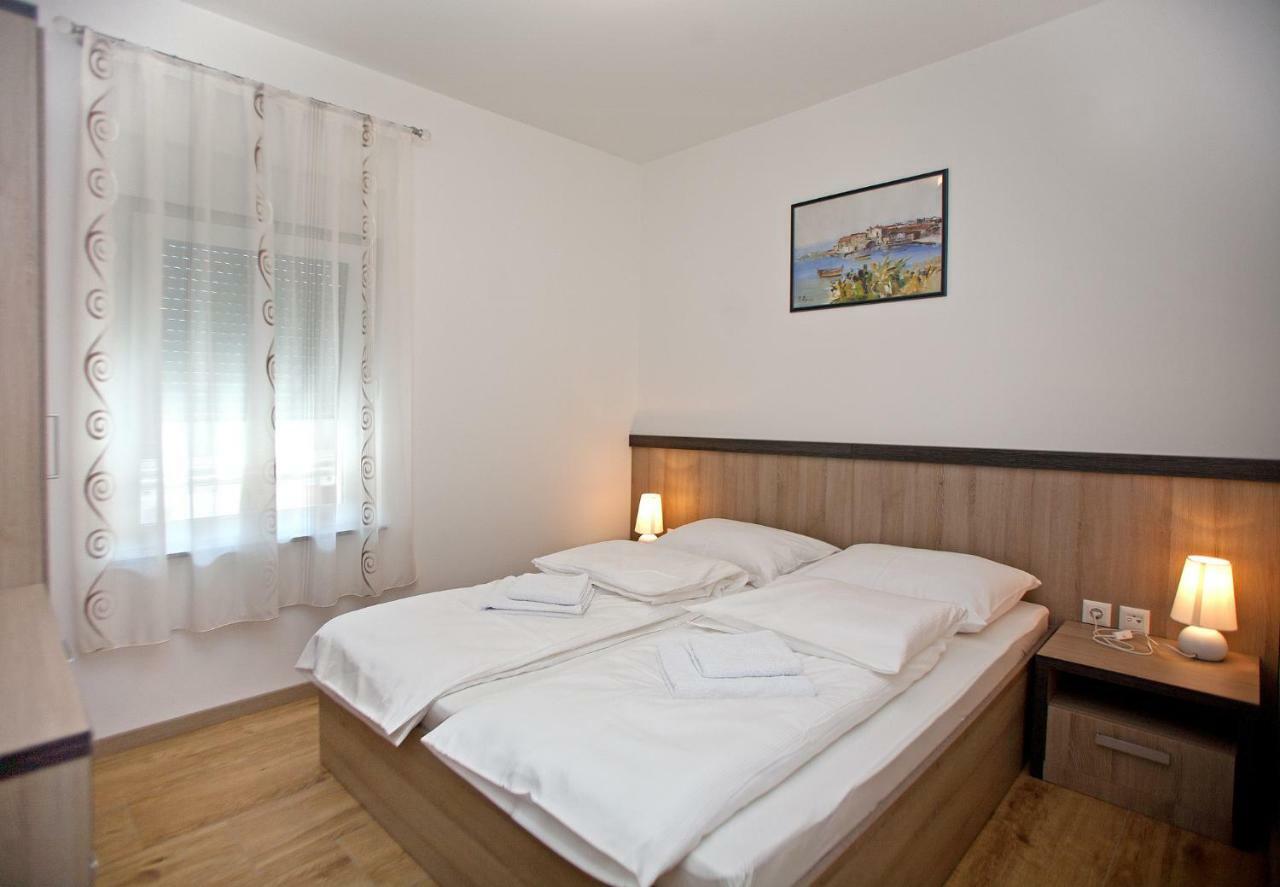 Apartments Maslina II Njivice Exteriér fotografie